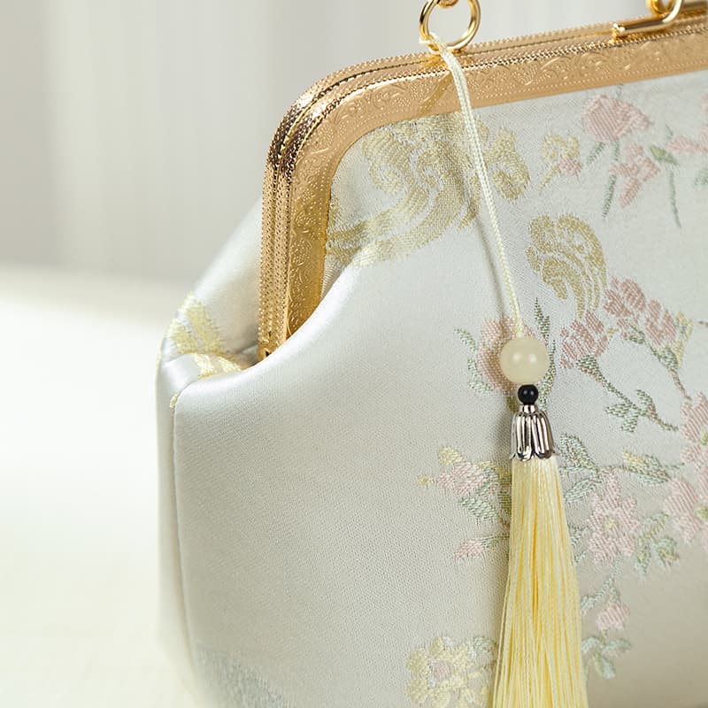 着物バッグ 雅な花刺繍がま口ショルダーバッグ