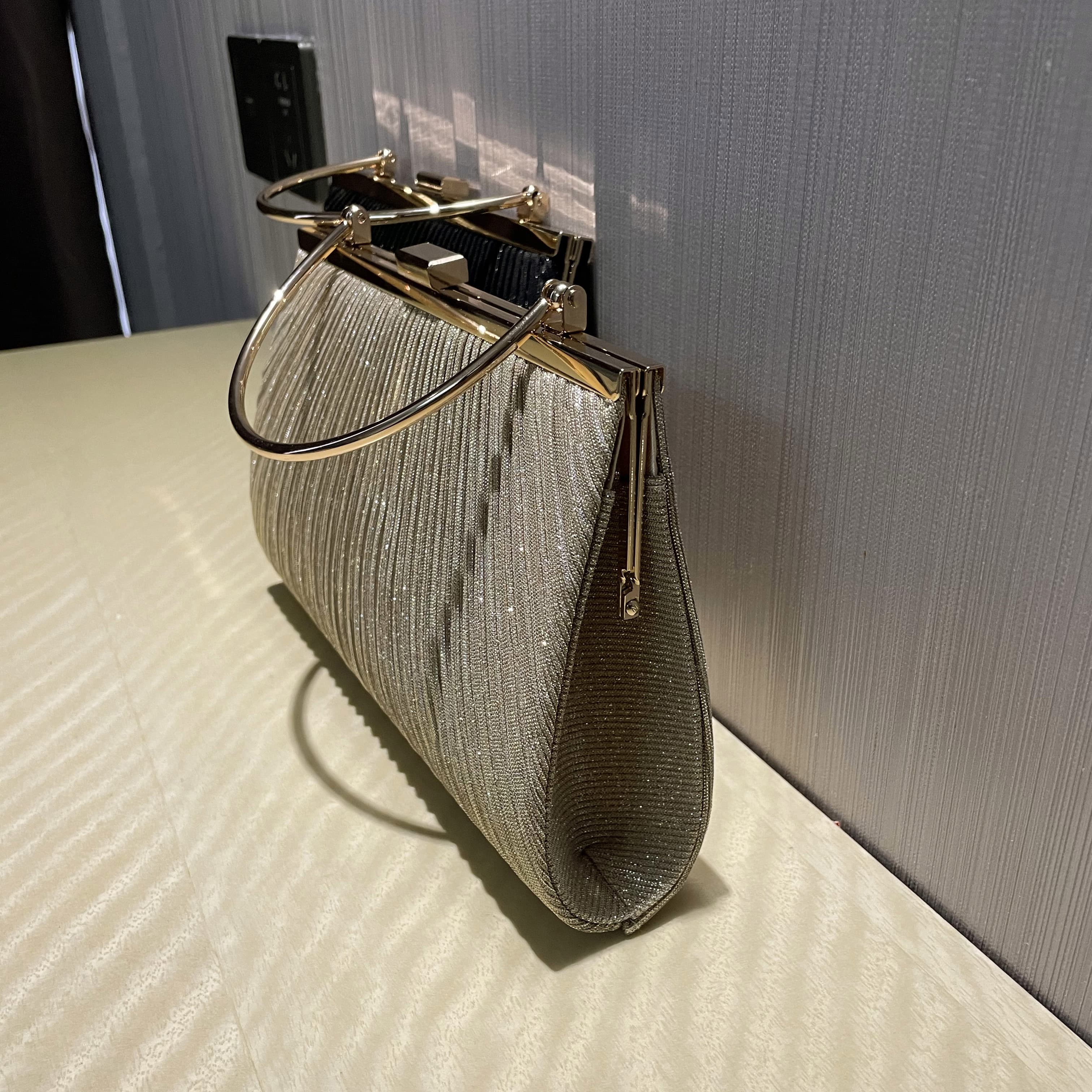 着物バッグ 煌めく糸織り和装がま口クラッチバッグ