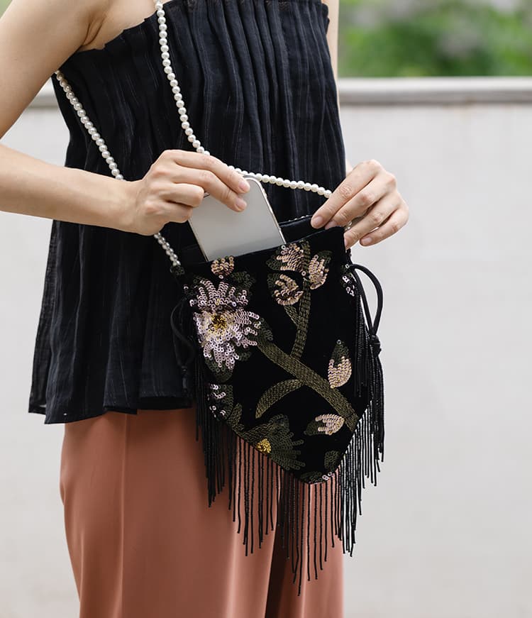 着物バッグ 花刺繍フリンジ付き巾着ショルダー