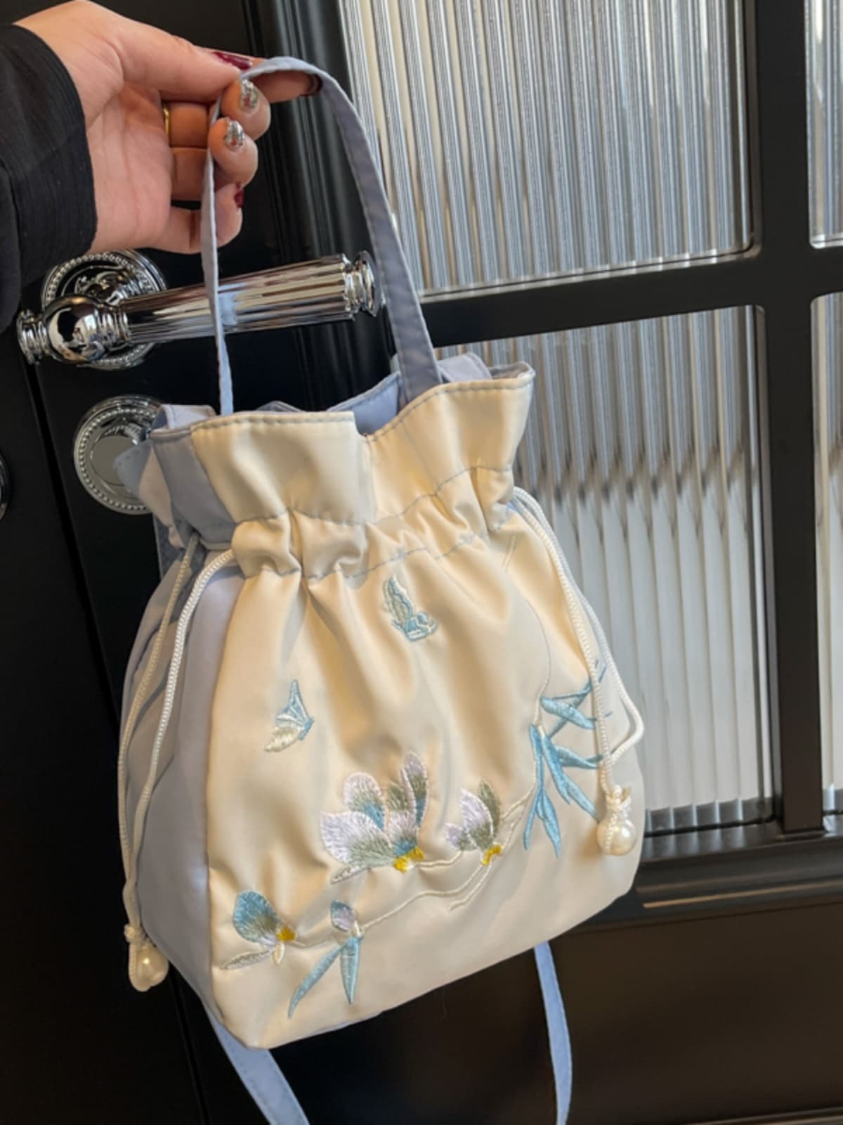 着物バッグ ショルダーバッグ 花鳥刺繍 巾着型ショルダーバッグ