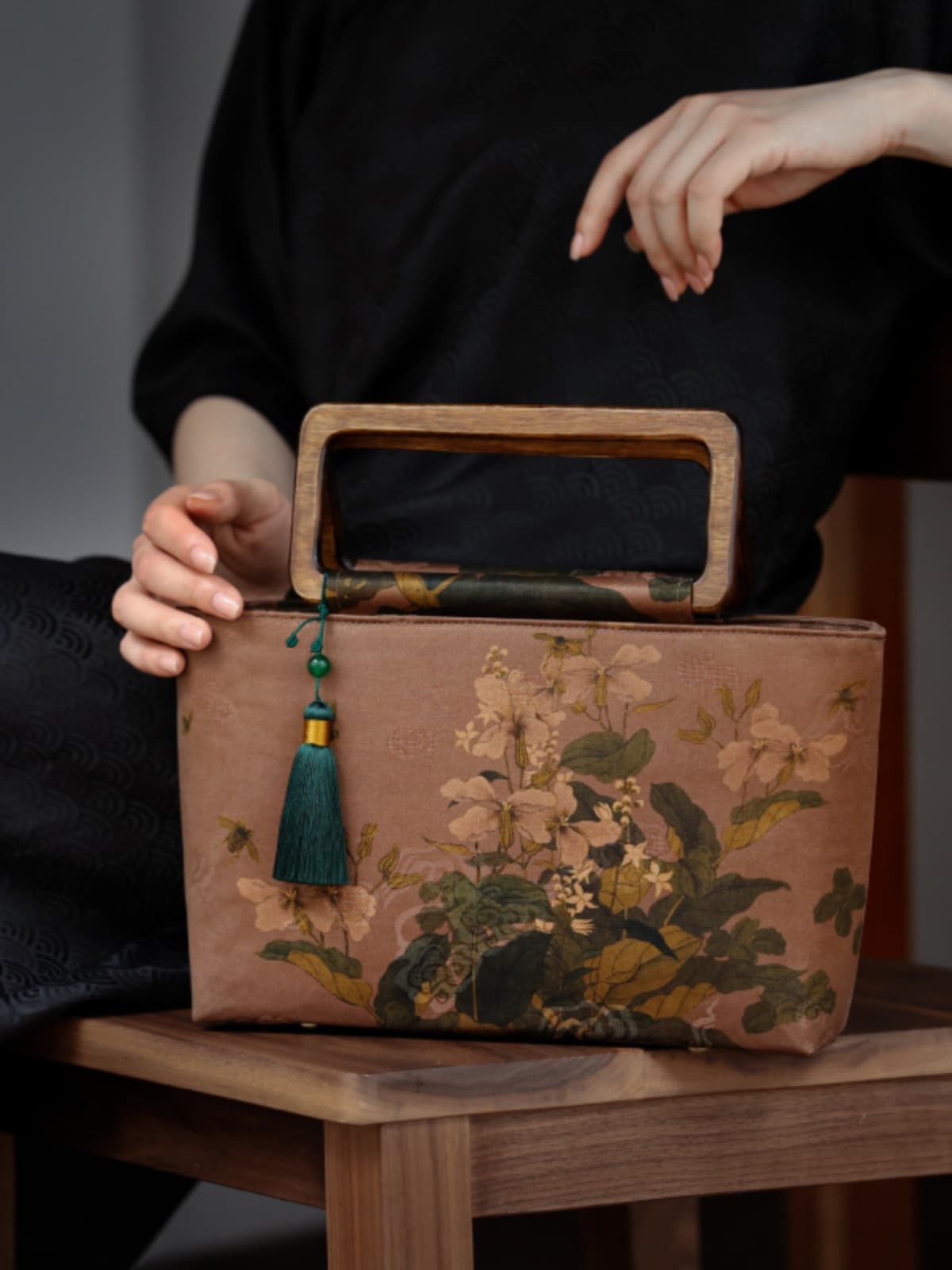 着物バッグ トートバッグ 花絵巻木取手のトートバッグ