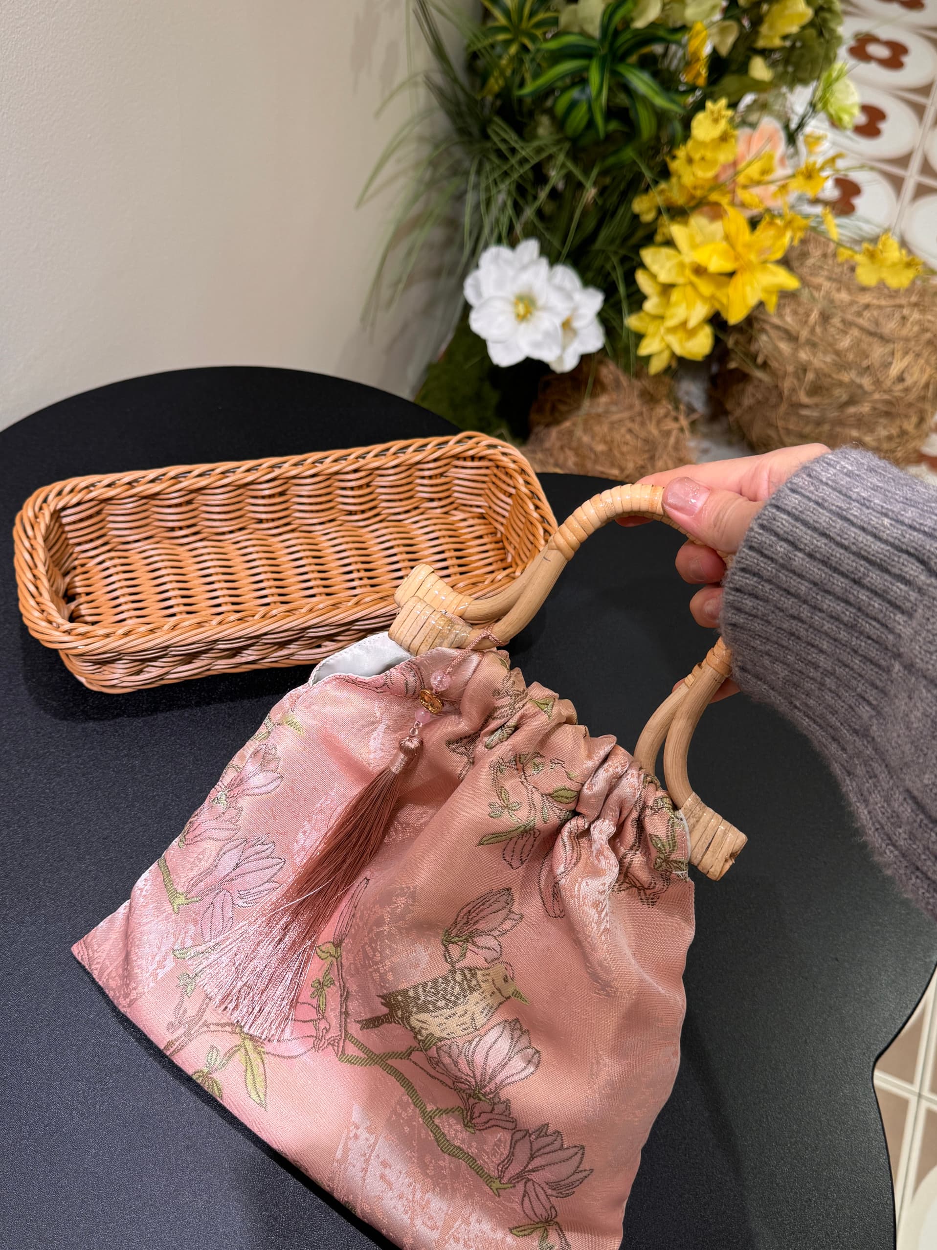 着物バッグ トートバッグ 鳥と花模様の竹持ち手巾着トート