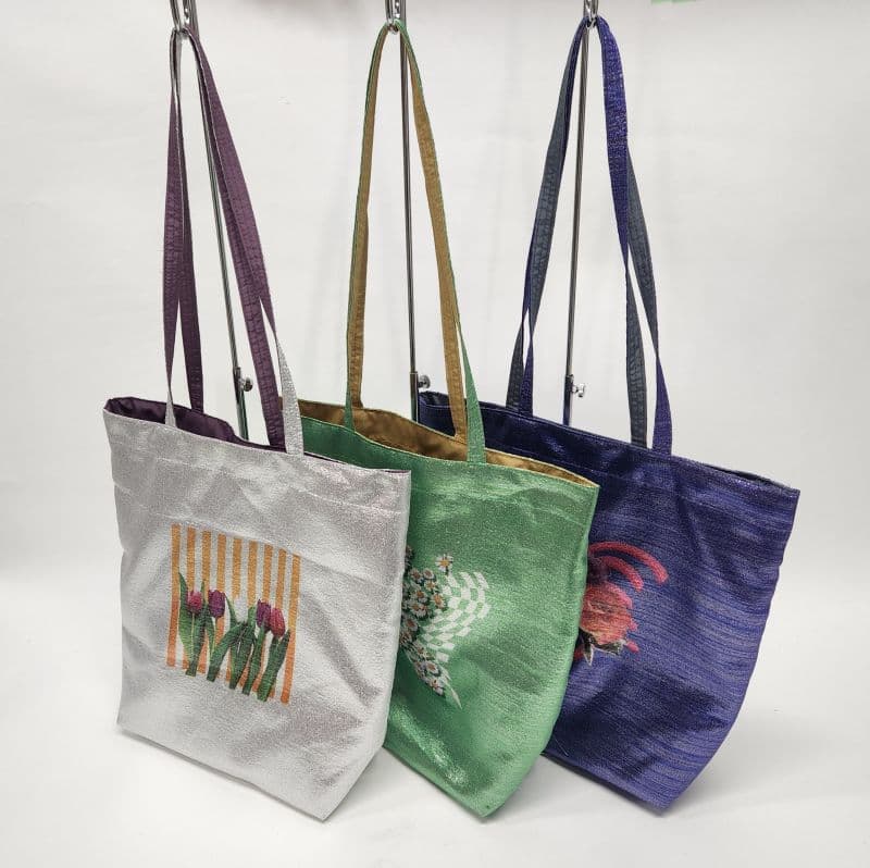 着物バッグ 花の庭 チューリップ刺繍トートバッグ